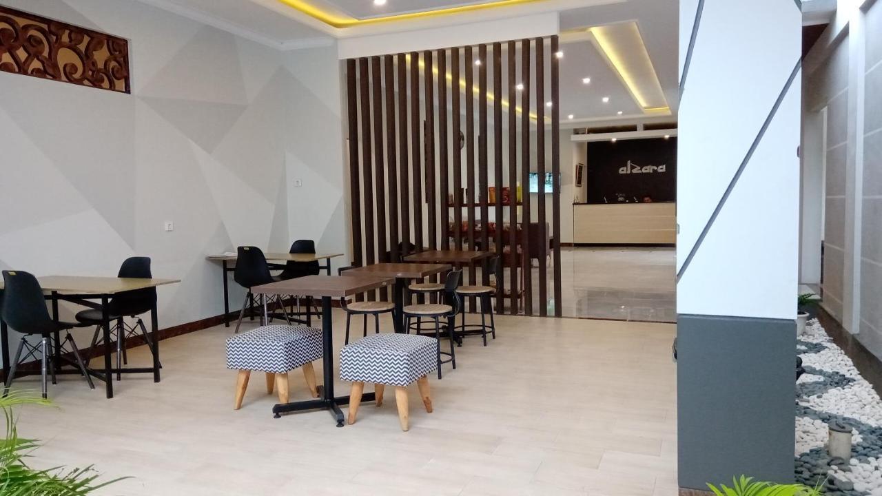 Alzara Hotel Syariah Wonosari Экстерьер фото