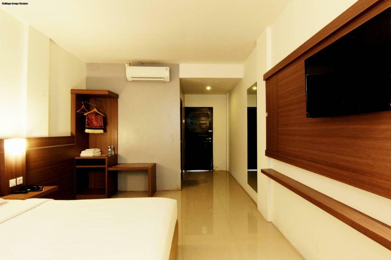 Alzara Hotel Syariah Wonosari Экстерьер фото